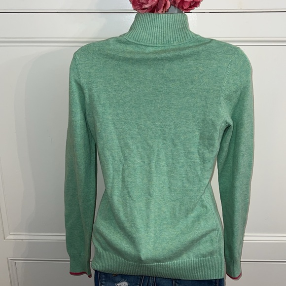 Vineyard Vines Sweater 🐳 🏖️ - Picture 6 of 10